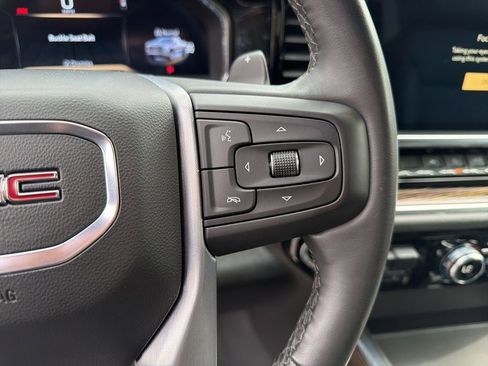 Used 2024 GMC Sierra 1500 Elevation AWD/4WD image 16
