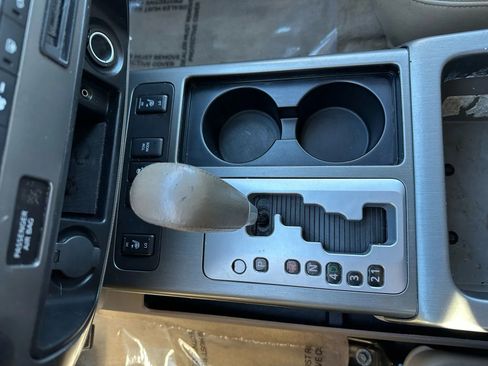 Used 2012 Nissan Armada Platinum image 38