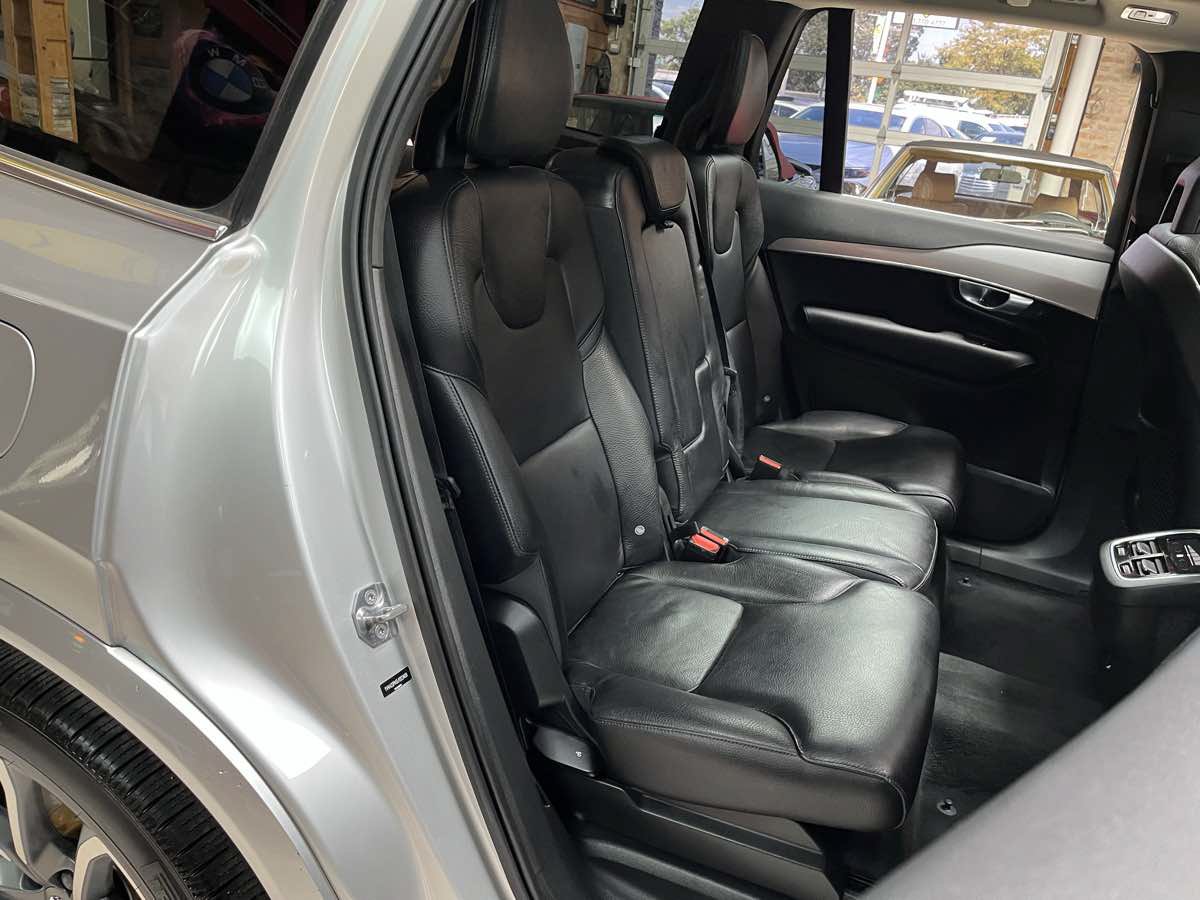 Used 2018 Volvo XC90 T6 Momentum AWD/4WD image 24