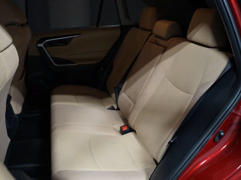 Certified 2021 Toyota RAV4 LE FWD image 26