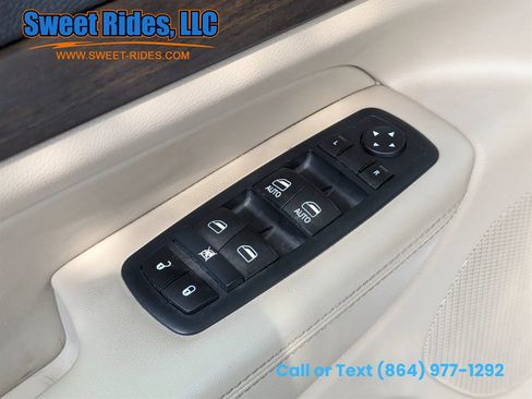 Used 2017 Jeep Grand Cherokee Laredo w/ Quick Order Package 2BE RWD image 21