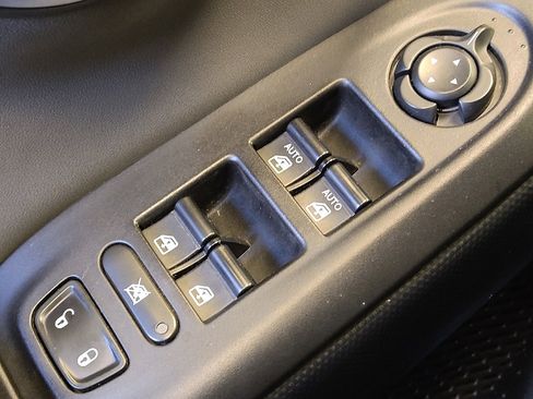 Used 2017 FIAT 500X Pop w/ Pop Popular Equipment Package image 27