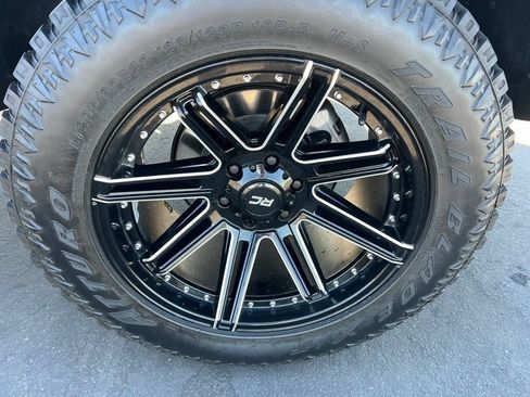 Used 2023 Chevrolet Colorado Trail Boss w/ LPO, Skid Plate Package AWD/4WD image 8