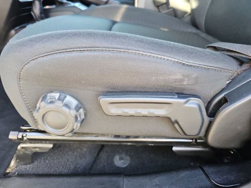 Used 2021 Jeep Wrangler Unlimited Sport image 33