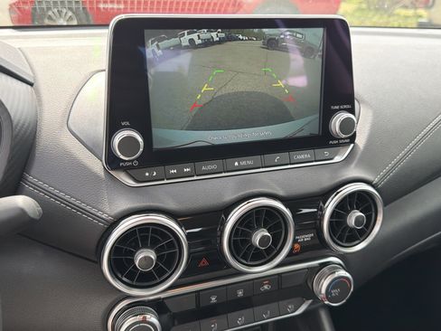 Used 2024 Nissan Sentra SV image 7