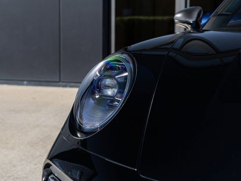 Used 2025 Porsche 911 Turbo S image 17