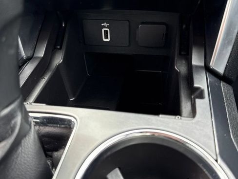 Used 2018 Ford Explorer Sport AWD/4WD image 23