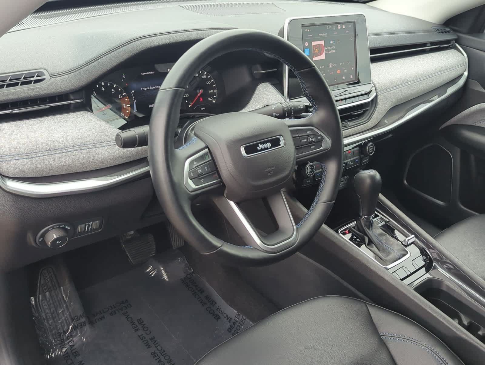 Used 2022 Jeep Compass Latitude w/ Convenience Group AWD/4WD image 2