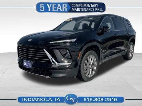 Used 2025 Buick Enclave Preferred image 1