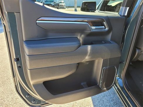 New 2026 Chevrolet Silverado 1500 LT w/ LPO, Dark Essentials Package image 8