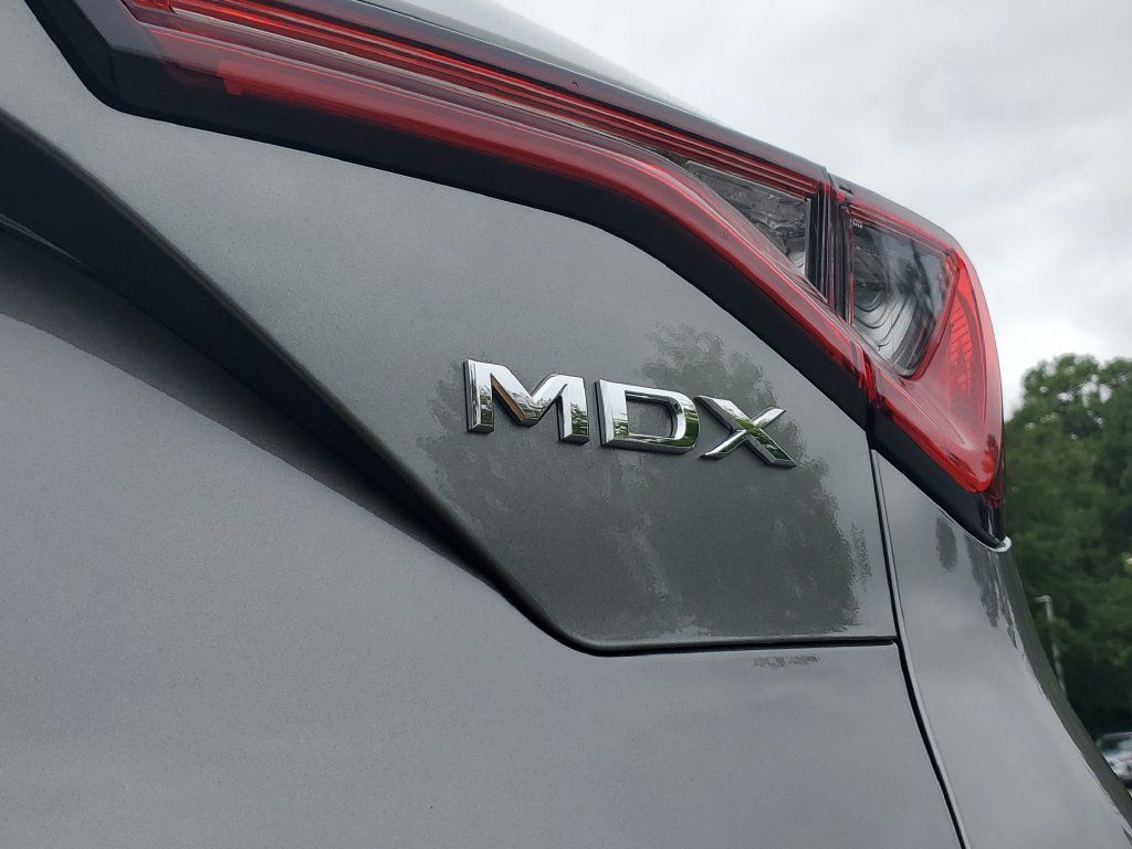 Certified 2026 Acura MDX w/ Technology Package FWD image 8
