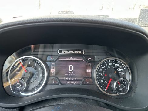 Used 2019 RAM 2500 Tradesman w/ Safety Group AWD/4WD image 10