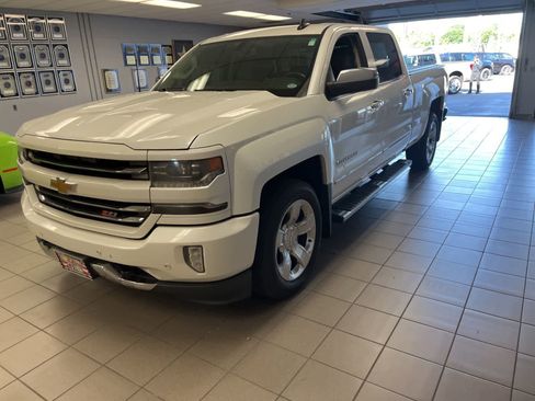 Used 2016 Chevrolet Silverado 1500 LTZ Z71 w/ LTZ Plus Package AWD/4WD image 4