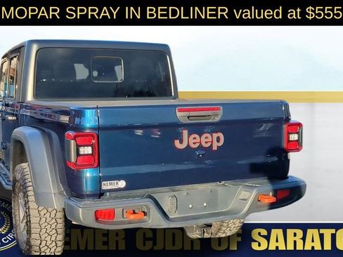 Used 2025 Jeep Gladiator Mojave w/ Convenience Group image 5