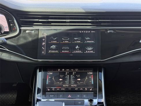 Used 2023 Audi Q8 Premium Plus w/ Premium Plus Package image 21