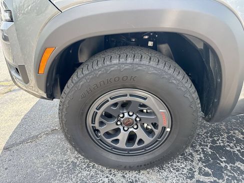 Used 2026 Nissan Frontier PRO-4X AWD/4WD image 29