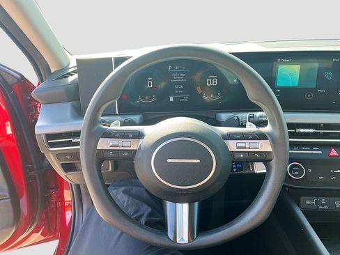 Used 2025 Hyundai Sonata SEL FWD image 11
