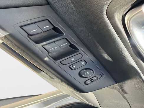 Used 2024 Honda CR-V EX image 17