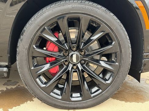 Certified 2025 Cadillac Escalade V w/ LPO, ONYX Package image 9