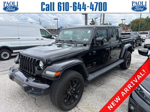 Used 2021 Jeep Gladiator Overland AWD/4WD image 1