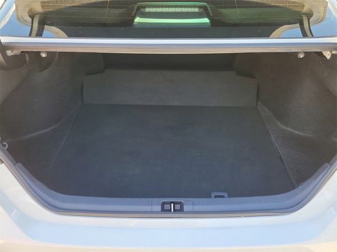 Used 2023 Toyota Camry SE image 8