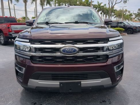Certified 2024 Ford Expedition Limited image 9