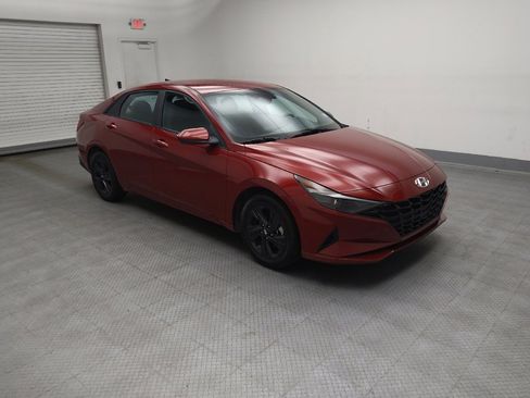 Used 2023 Hyundai Elantra SEL FWD image 11