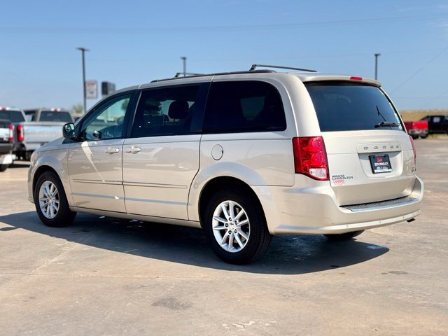 Used 2015 Dodge Grand Caravan SXT w/ Rear Park Assist Package FWD image 4