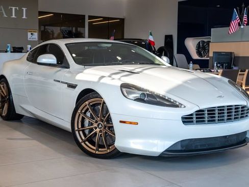 Used 2012 Aston Martin Virage Coupe RWD image 8