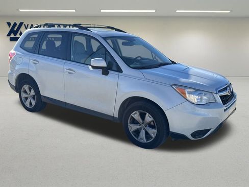 Used 2014 Subaru Forester 2.5i Premium w/ Popular Package #2 image 9