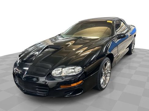 Used 2001 Chevrolet Camaro Z28 w/ SS Performance/Appearance Pkg RWD image 1