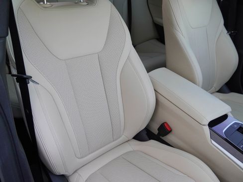 Used 2023 BMW i4 eDrive35 w/ Premium Package RWD image 13