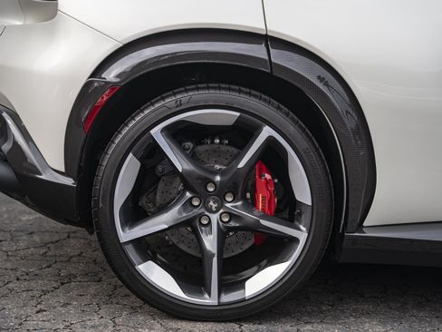 Used 2024 Ferrari Purosangue AWD/4WD image 15