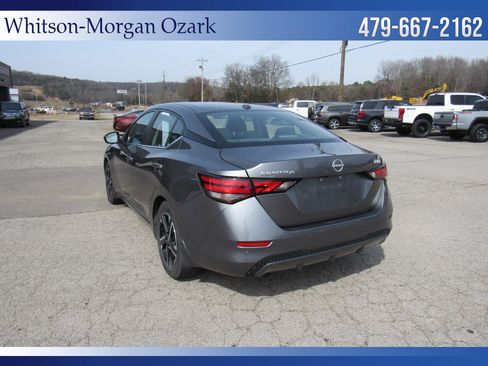 Used 2025 Nissan Sentra SV w/ Trunk Package image 8