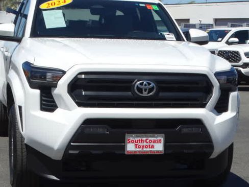 Used 2024 Toyota Tacoma SR5 image 4