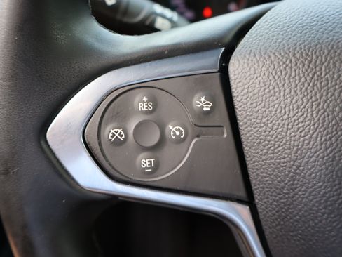 Used 2023 Chevrolet Traverse LT AWD/4WD image 19