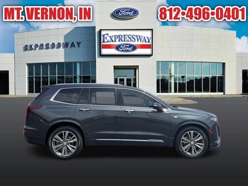 Used 2021 Cadillac XT6 Premium Luxury FWD image 5