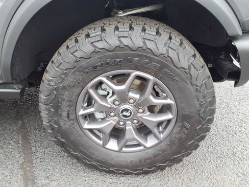 Used 2025 Ford Bronco Badlands AWD/4WD image 9