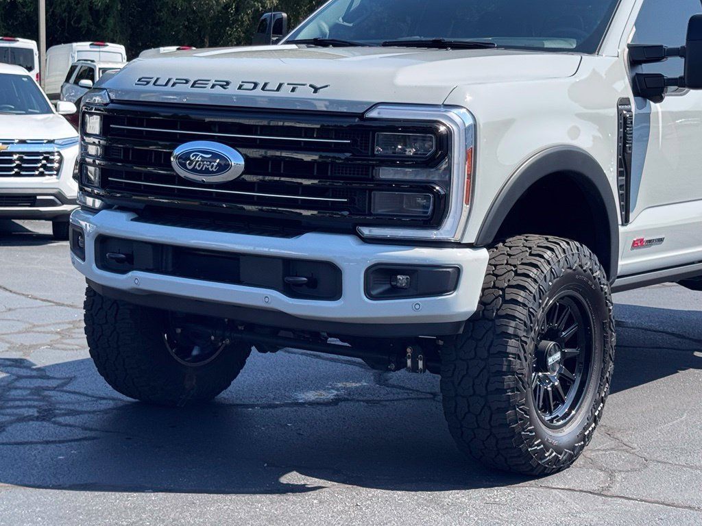 Used 2025 Ford F250 Platinum AWD/4WD image 43