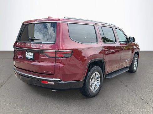 Used 2022 Jeep Wagoneer Series I w/ Convenience Group I AWD/4WD image 4