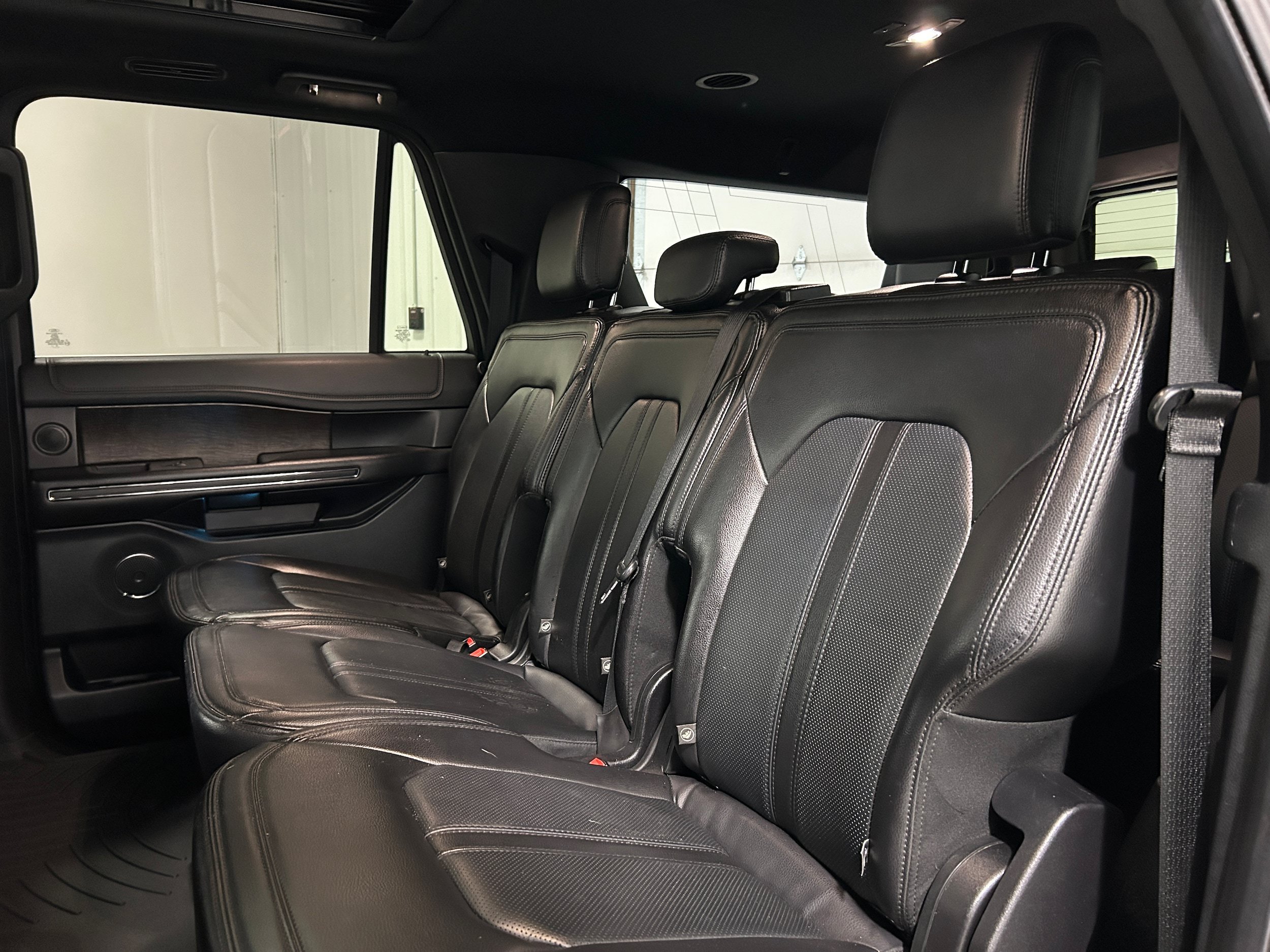 Used 2021 Ford Expedition Max Limited AWD/4WD image 31