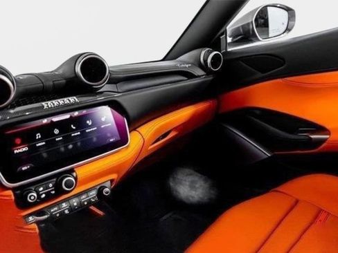 Used 2021 Ferrari Portofino M RWD image 43