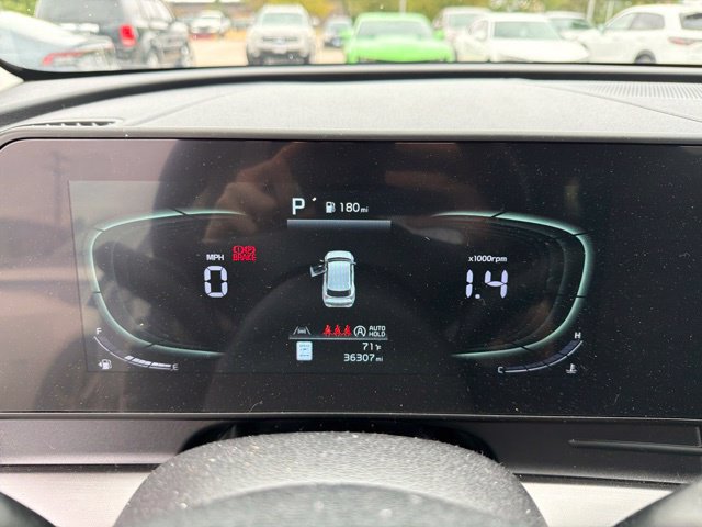 Used 2023 Kia Sportage EX AWD/4WD image 14