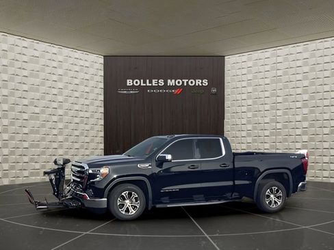 Used 2020 GMC Sierra 1500 SLE w/ SLE Value Package image 10