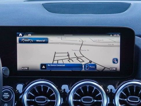 Certified 2025 Mercedes-Benz GLA 250 GLA 250 image 27