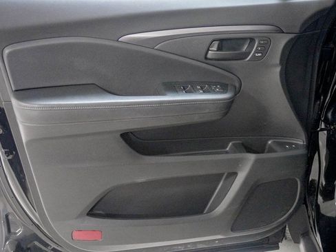 Certified 2023 Honda Passport EX-L image 17