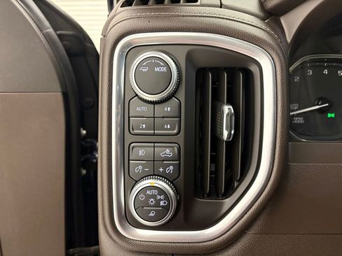 Used 2020 GMC Sierra 1500 SLT AWD/4WD image 7