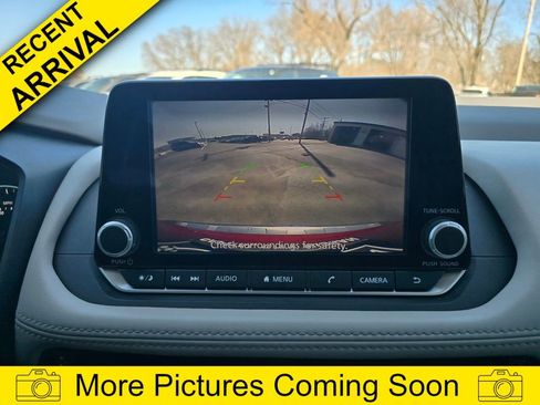 Certified 2023 Nissan Rogue SV w/ SV Premium Package image 15