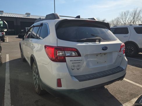 Used 2016 Subaru Outback 3.6R Limited image 2