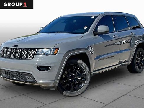 Used 2022 Jeep Grand Cherokee Laredo X RWD image 1